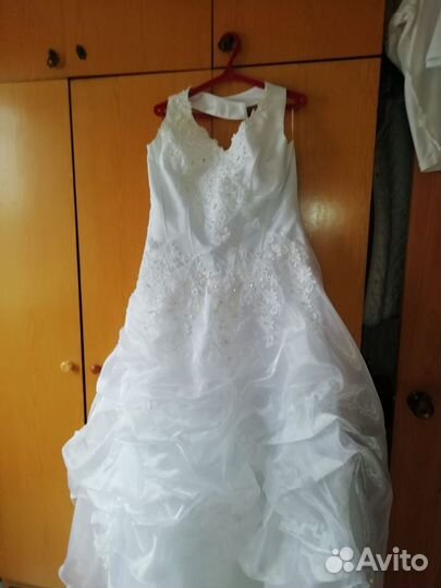 Платье свадебное