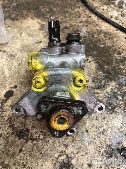 Насос гур porshe panamera 4s