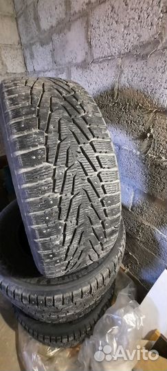 Nokian Tyres Hakkapeliitta 7 SUV 285/60 R18 116T