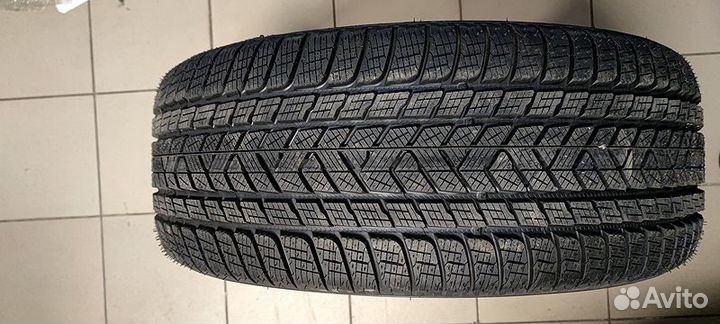 Pirelli Scorpion Winter 285/45 R21 113V