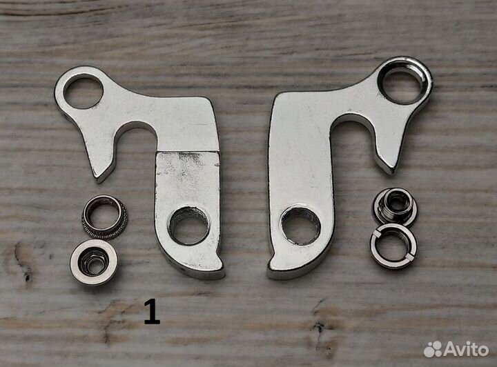 Держатель заднего переключателя (петух) GH