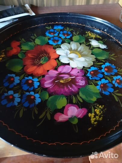 Поднос жестово