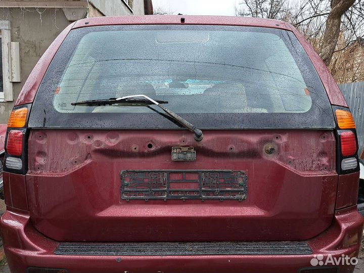Крышка багажника на Mitsubishi Montero Sport 2002г