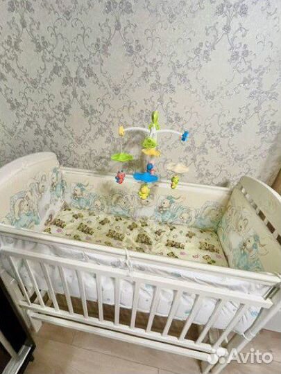 Бортики на детскую кроватку