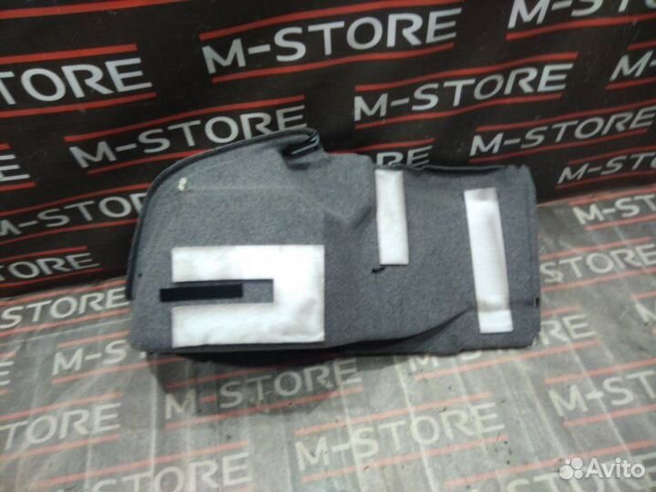 Обшивка багажника правая Mercedes-Benz S-Class