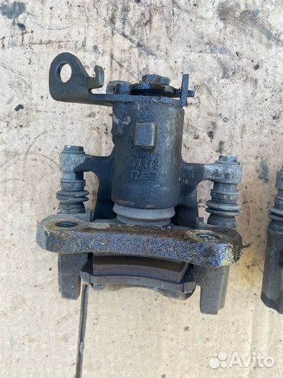 Суппорт задний правый Renault Megane 3