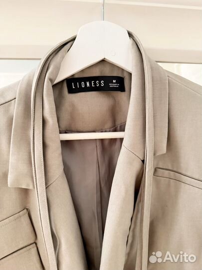 Укороченный жакет