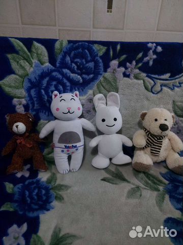 Пакетом мягкие игрушки