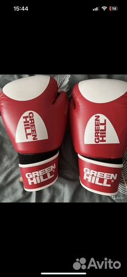 Боксерские перчатки