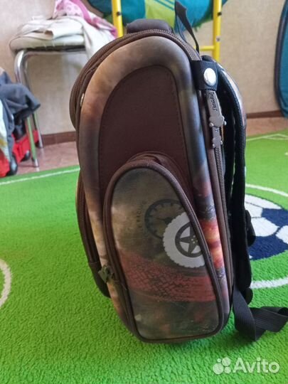 Школьный рюкзак