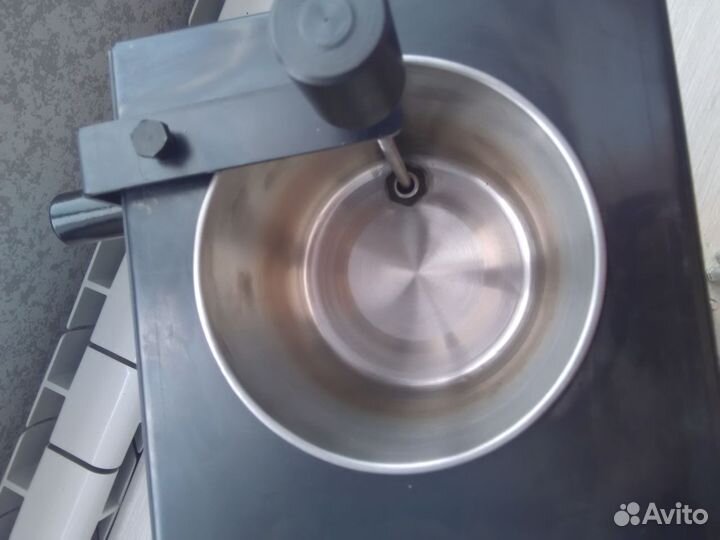 Электротигель для плавки свинца