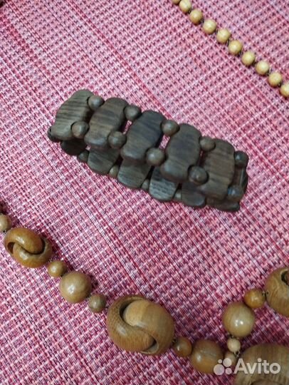 Бусы и комплекты из натуральных камней и бижутерия