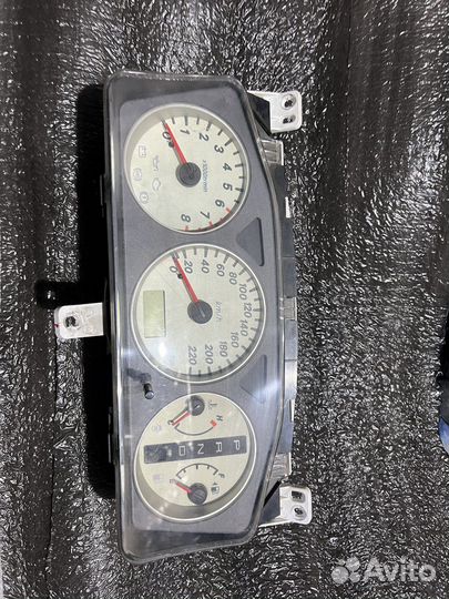 Щиток Mitsubishi Lancer 9 АКПП