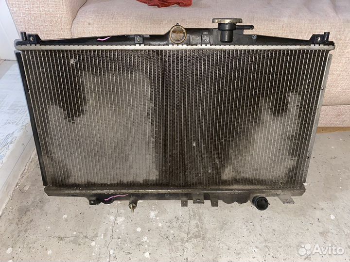 Радиатор на honda accord 6