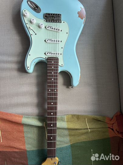 Vintage V6 Series Stratocaster