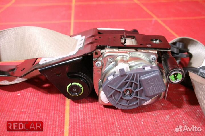 Ремень безопасности перед лев Mercedes W212 E (09