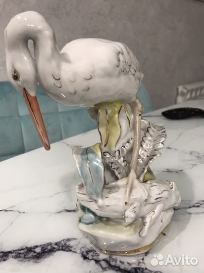 Фарфоровая статуэтка лфз цапля и лягушка