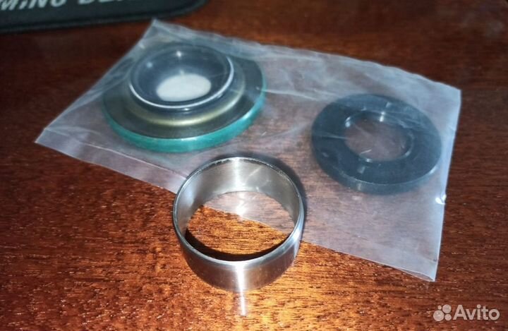 Втулка сальника редуктора Can-Am 705400036