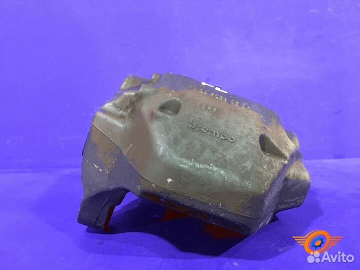 Суппорт передний левый Volkswagen Touareg 2 (Nf)