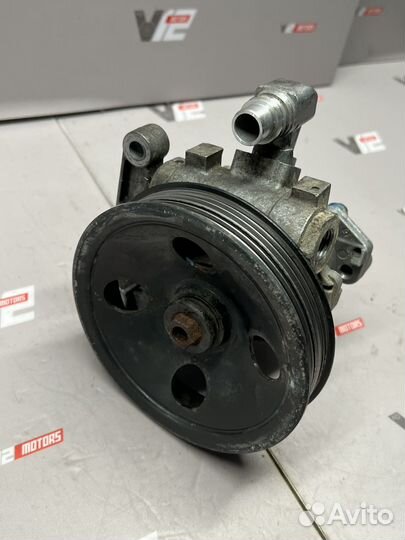 A0024668101 насос гидроусилителя M112 M113