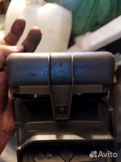 Дефлектор воздуховода Ситроен С4