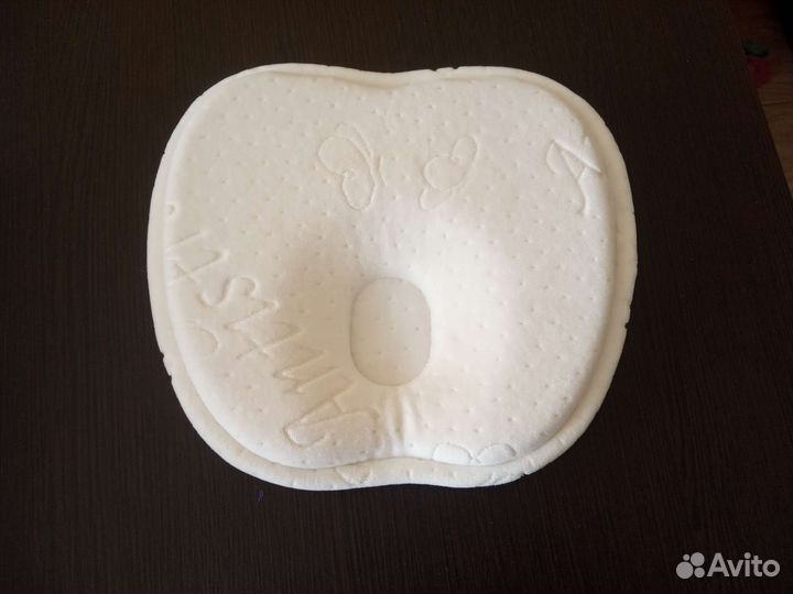 Подушка ортопедическая для новорожденного