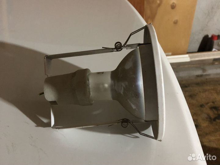 Светильник встраиваемый