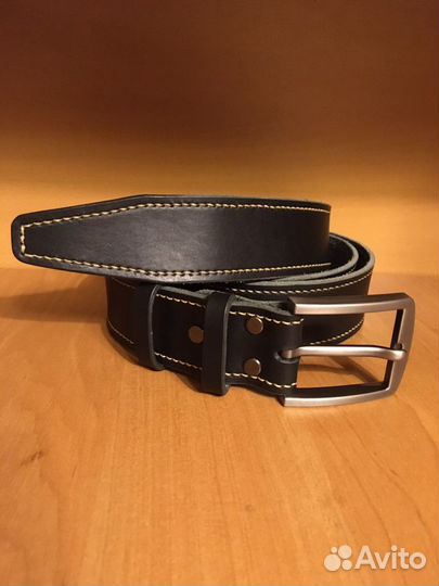 Мужской кожаный ремень