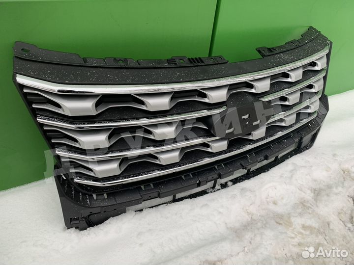 Решетка радиатора Ford Explorer 5 15-17 хром