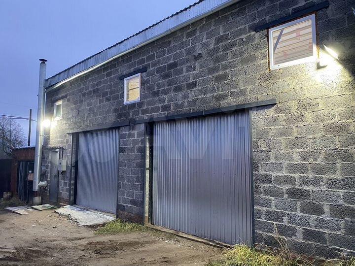 Гараж, > 30 м²