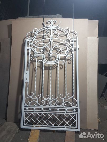 Кованые ворота и калитка на участок