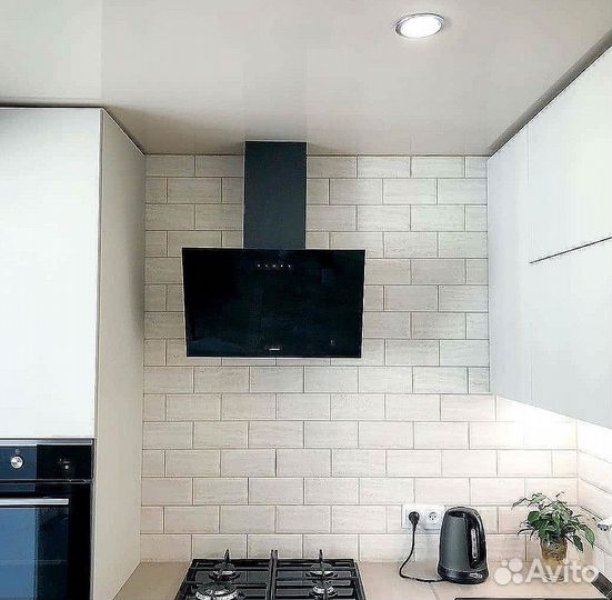 Кухня в потолок