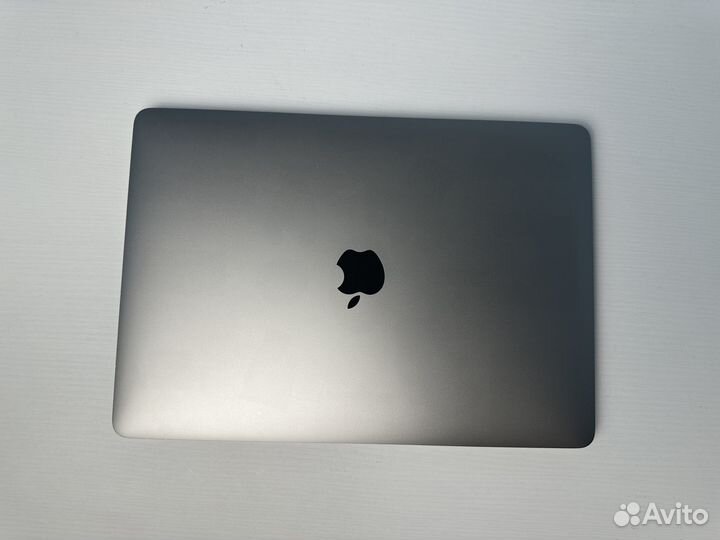 MacBook Pro 13 2022 M2 8/256Gb Ростест