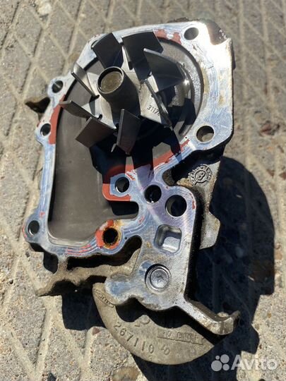 Помпа renault logan