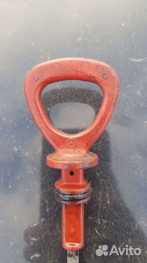 Щуп масляный на Mercedes W210 m604