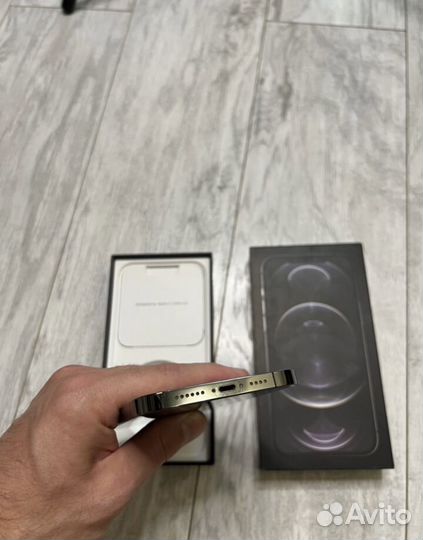 Продам iPhone 12pro max 128