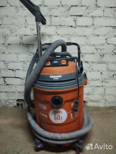 Пылесосы строительные моющий