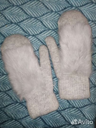 Шарф и варежки зимние женские