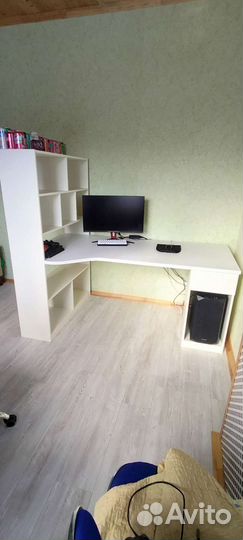 Компьютерный стол