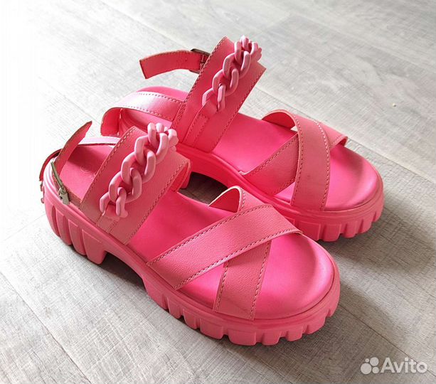 Босоножки для девочки 35