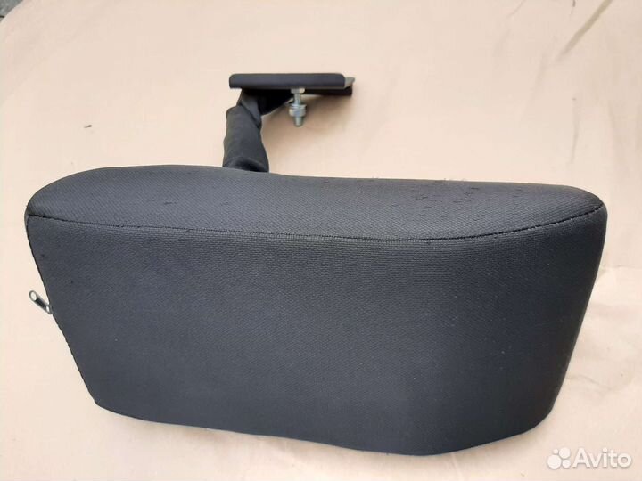 Подлокотник Ларгус, Логан