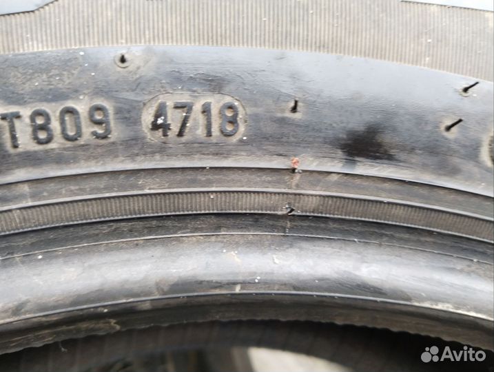 Formula Ice 215/55 R17 98T