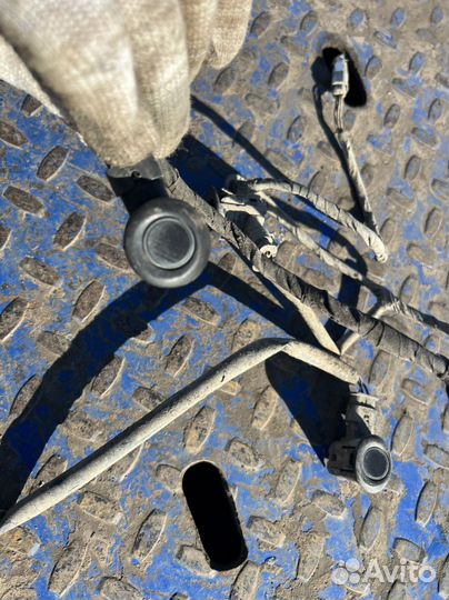 Датчики парковки с проводкой LADA Largus FL