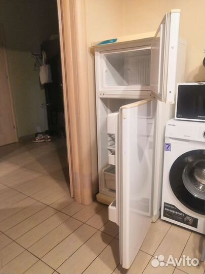 Холодильник stinol