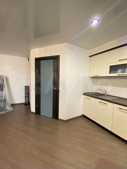 4-к. квартира, 84 м², 3/9 эт.