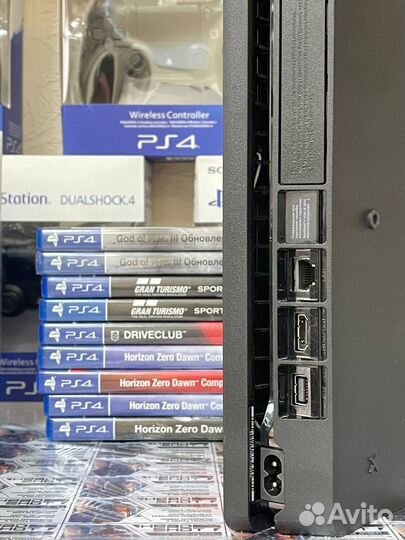 Sony playstation 4 slim