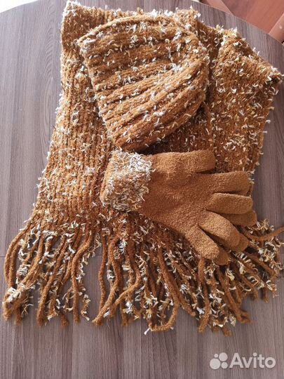 Шапка, шарф, перчатки