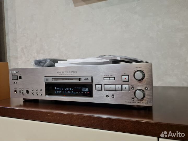 MD-проигрыватель Sony MDS-JB940