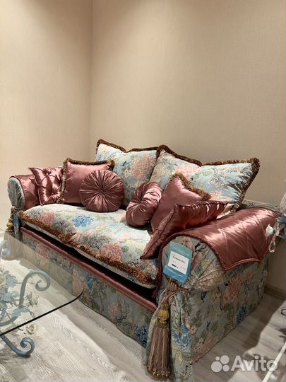 Диван.Продажа выстав.образцов Premium class