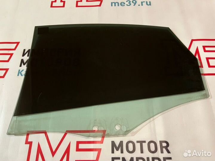 Стекло двери заднее правое Audi A6 C6 2006